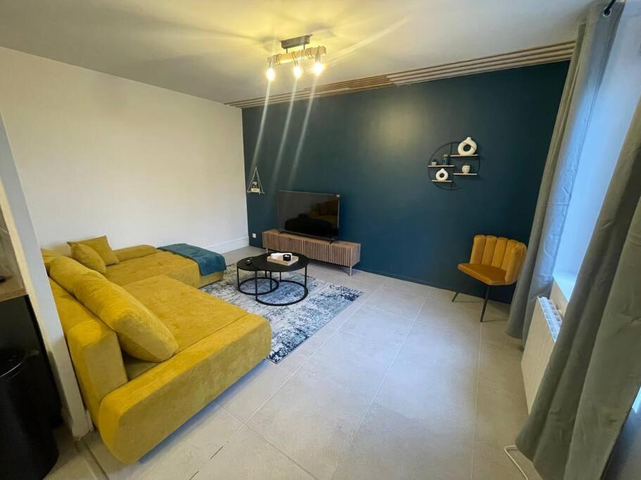 Le Loft Du Centre Billard & Baby-foot Au Porte De Macon Apartment Charnay-les-Macon