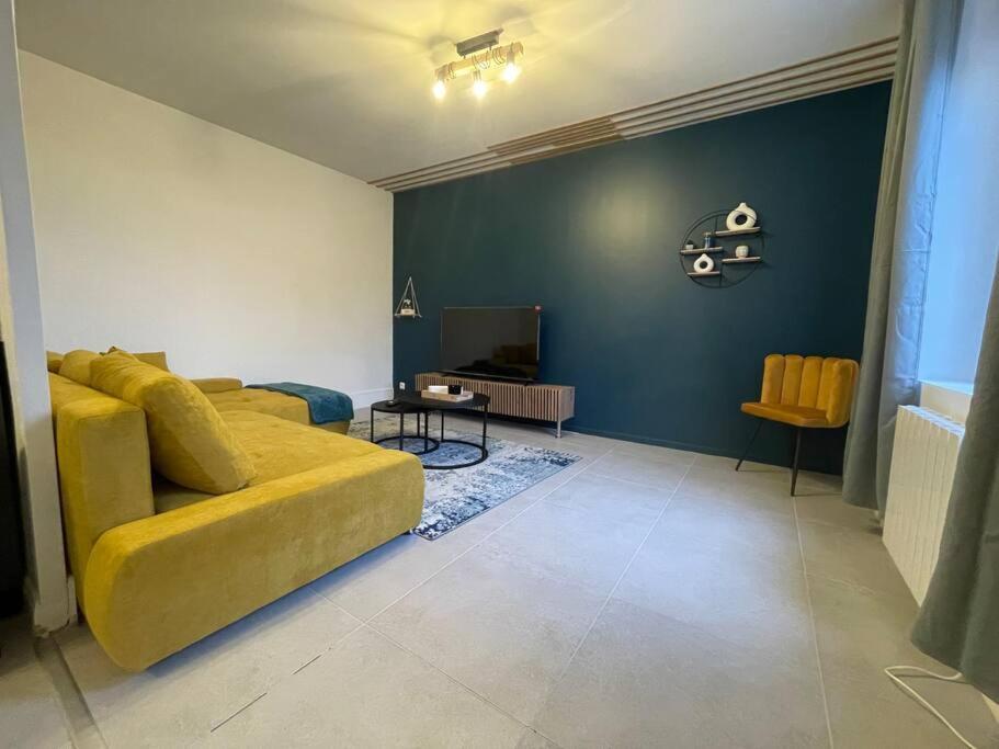 Apartment Le Loft Du Centre Billard & Baby-foot Au Porte De Macon *